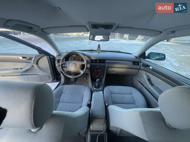 Седан Audi A6 2002 в Надворной