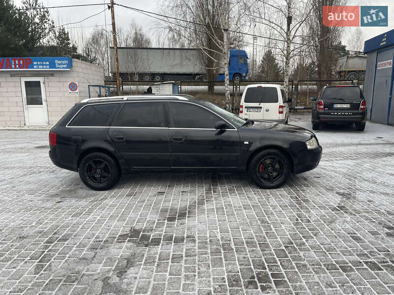 Универсал Audi A6 2004 в Вараше