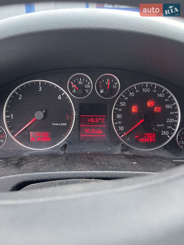 Универсал Audi A6 2004 в Вараше