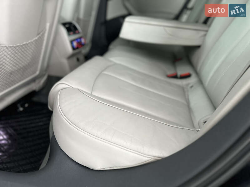 Універсал Audi A6 2015 в Дрогобичі