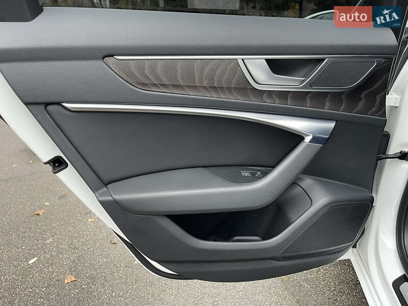 Седан Audi A6 2021 в Киеве