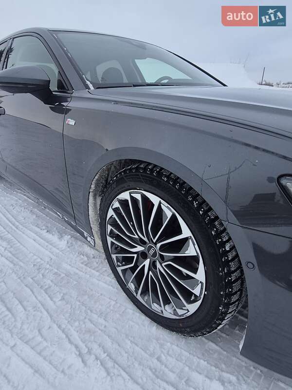 Седан Audi A6 2022 в Львове