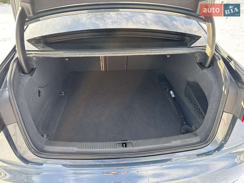 Седан Audi A6 2013 в Киеве