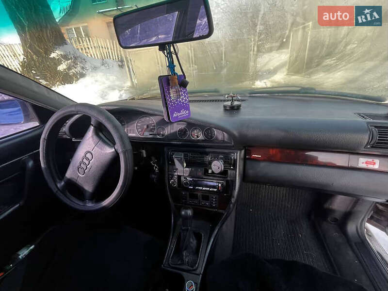 Седан Audi A6 1995 в Баре