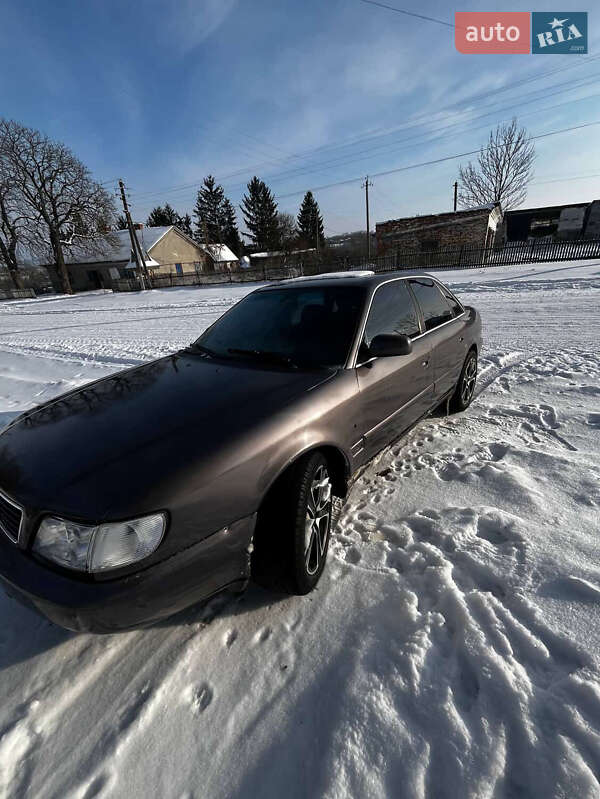 Седан Audi A6 1995 в Баре
