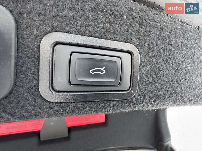 Седан Audi A6 2016 в Киеве