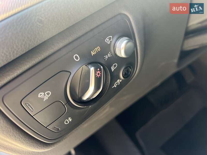 Седан Audi A6 2018 в Одессе