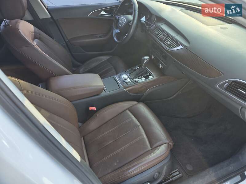 Седан Audi A6 2015 в Киеве