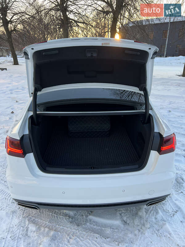 Седан Audi A6 2016 в Шостке