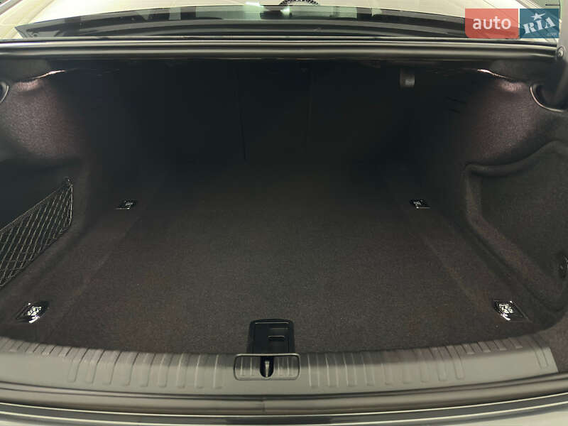 Седан Audi A6 2023 в Казатине