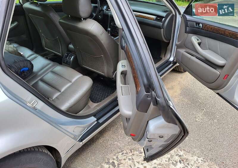 Седан Audi A6 2003 в Луцке