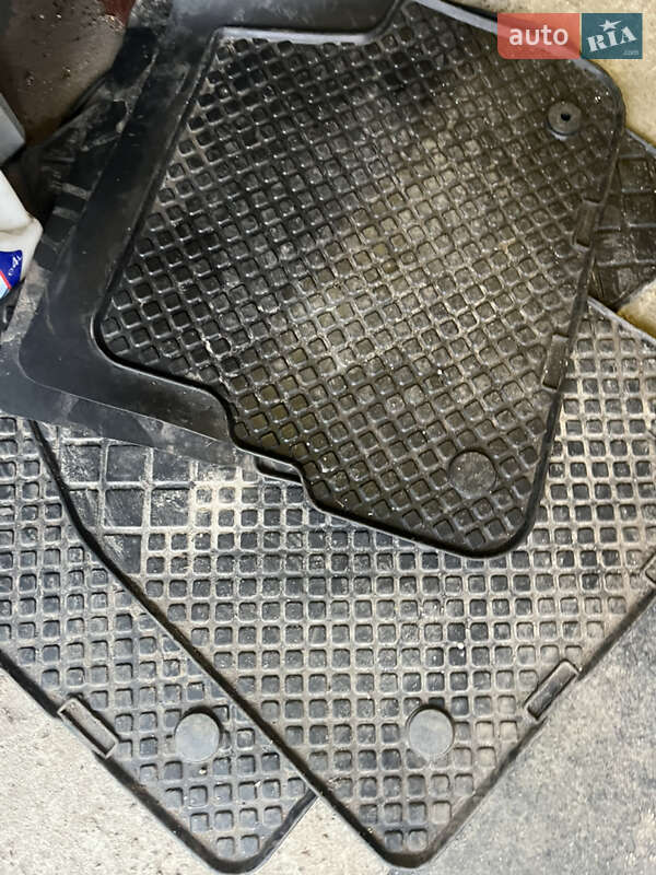 Универсал Audi A6 2002 в Кременчуге