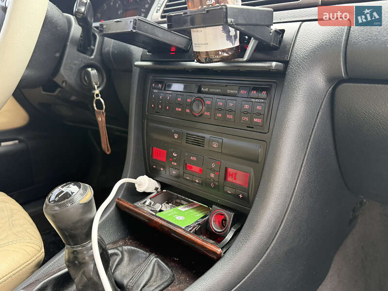 Седан Audi A6 1999 в Ковеле