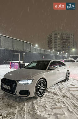 Седан Audi A6 2022 в Львове