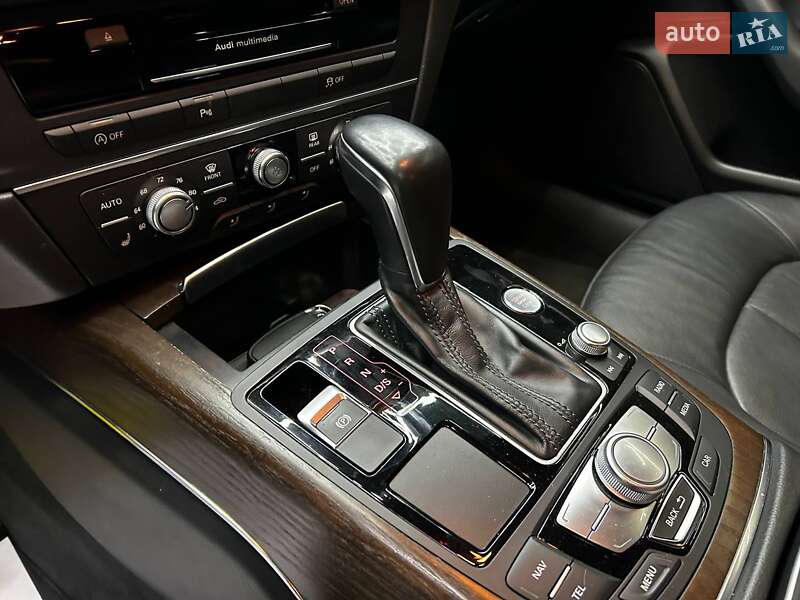 Седан Audi A6 2016 в Черновцах