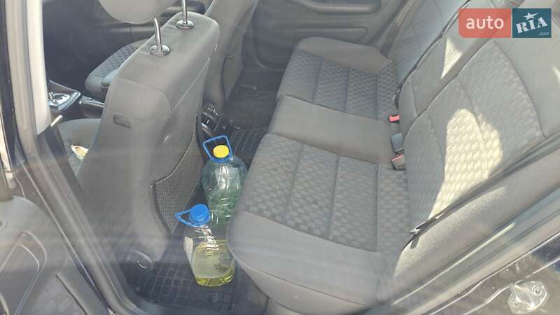 Универсал Audi A6 2002 в Ровно