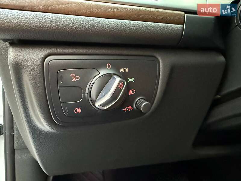 Седан Audi A6 2015 в Киеве