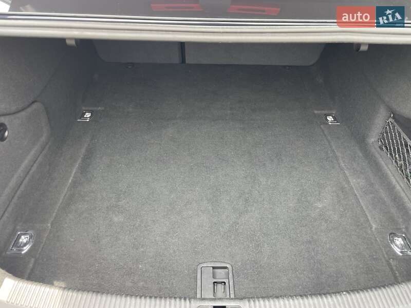 Седан Audi A6 2017 в Черновцах