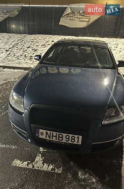Седан Audi A6 2004 в Корце