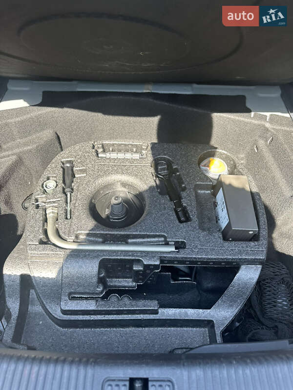 Седан Audi A6 2012 в Хмельницком