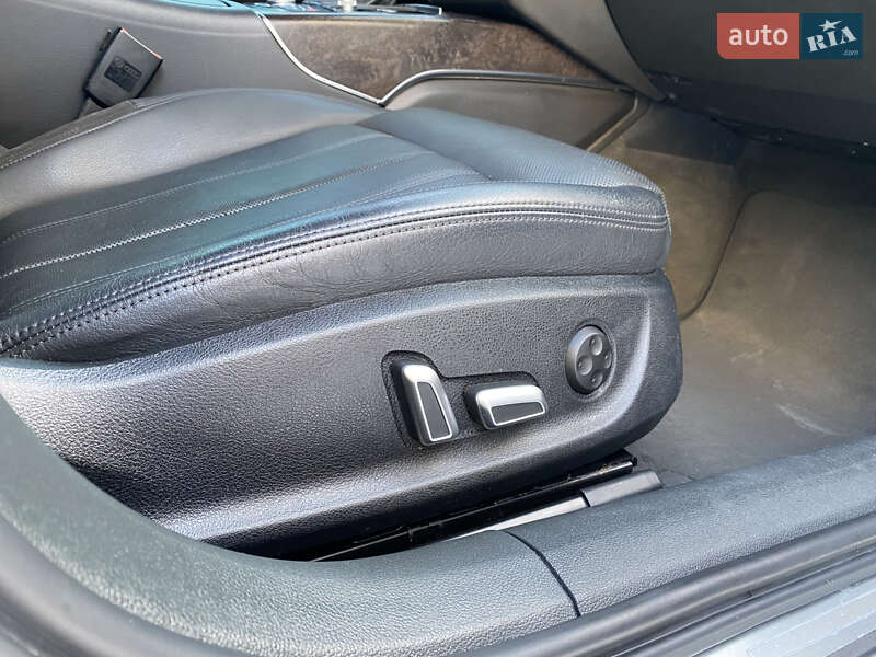 Седан Audi A6 2018 в Киеве