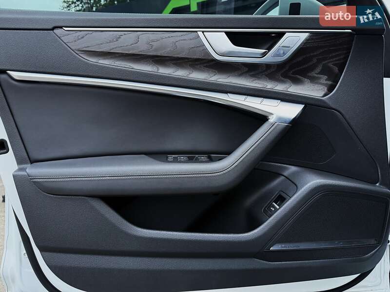 Седан Audi A6 2020 в Киеве