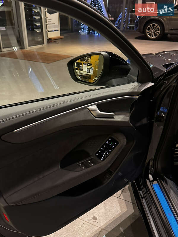 Седан Audi A6 2025 в Киеве