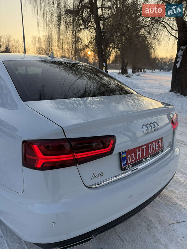 Седан Audi A6 2015 в Ровно