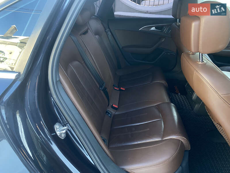 Седан Audi A6 2014 в Черновцах