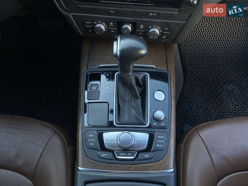 Седан Audi A6 2014 в Черновцах