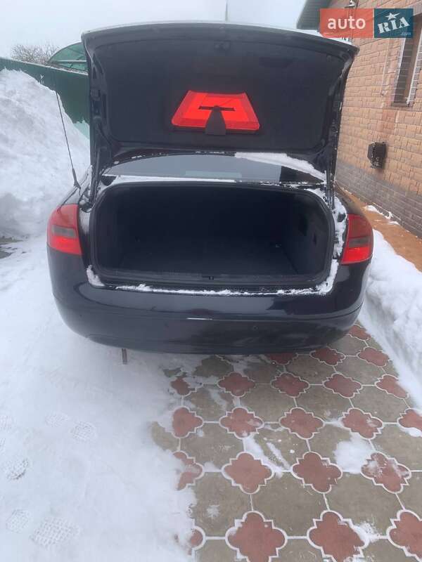 Седан Audi A6 2000 в Березному