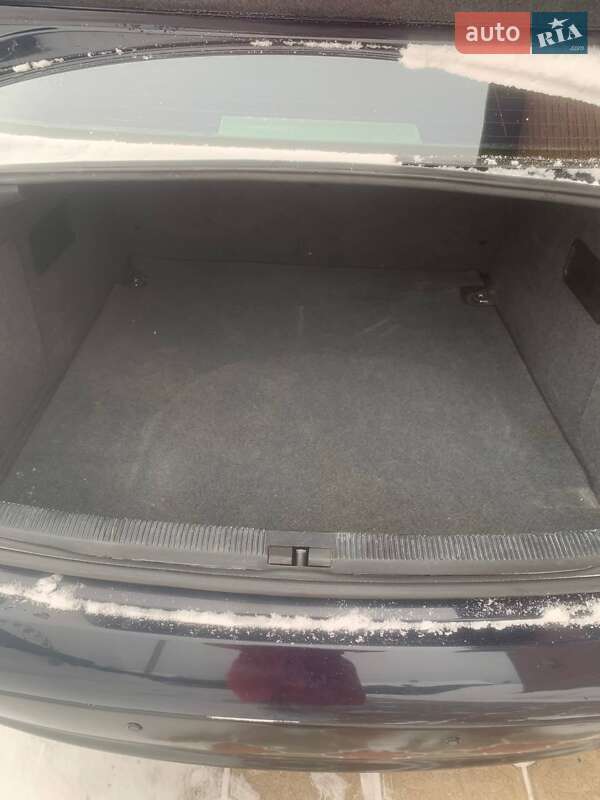 Седан Audi A6 2000 в Березному