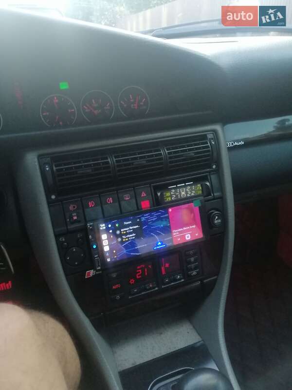 Седан Audi A6 1996 в Ужгороде