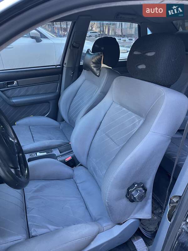 Седан Audi A6 1996 в Кривому Розі