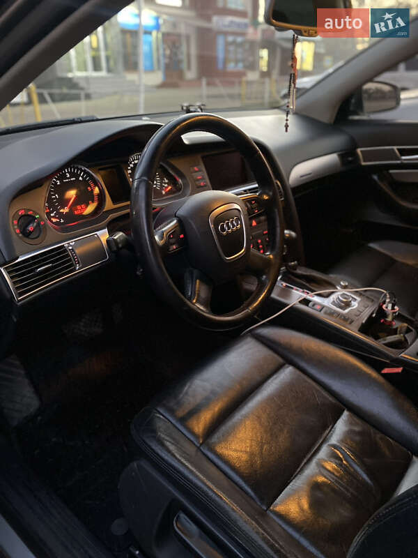 Седан Audi A6 2004 в Иршаве