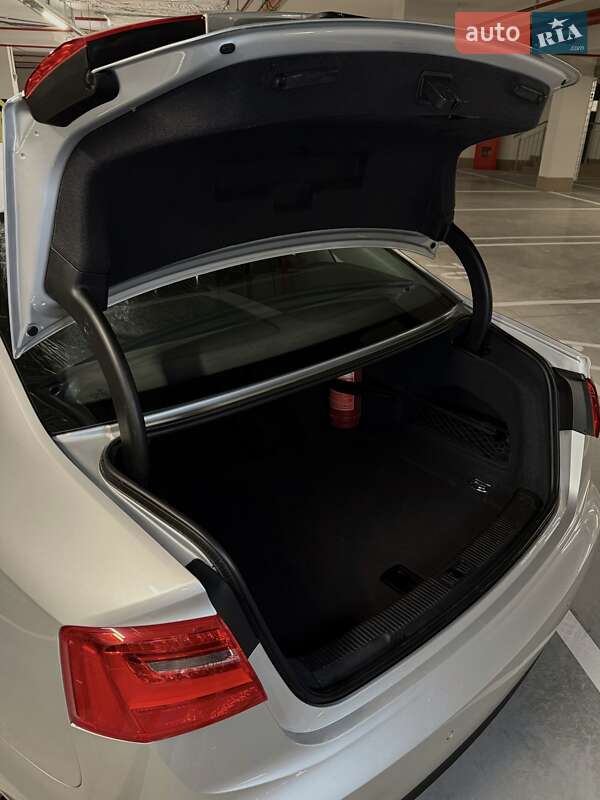 Седан Audi A6 2012 в Одессе