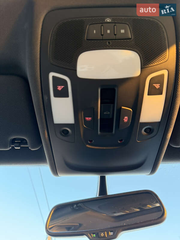 Седан Audi A6 2015 в Луцке