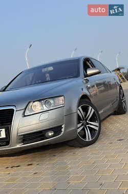 Седан Audi A6 2004 в Иршаве