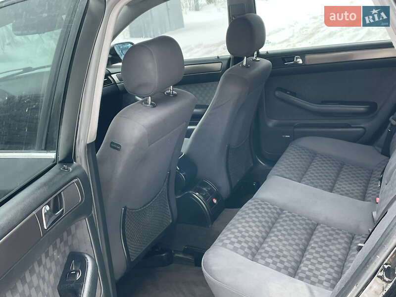 Універсал Audi A6 2000 в Чернівцях