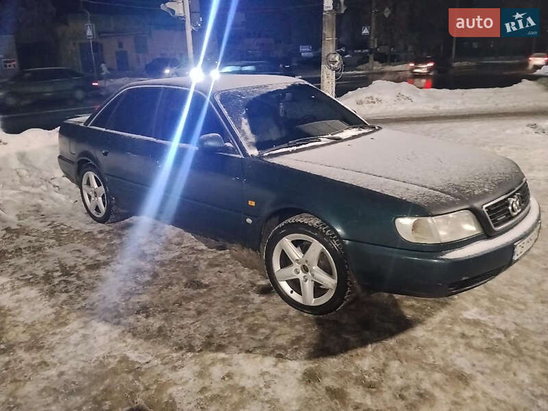 Седан Audi A6 1996 в Глухове