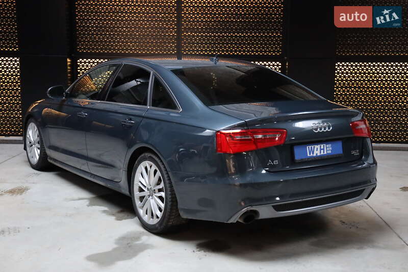 Седан Audi A6 2012 в Луцке