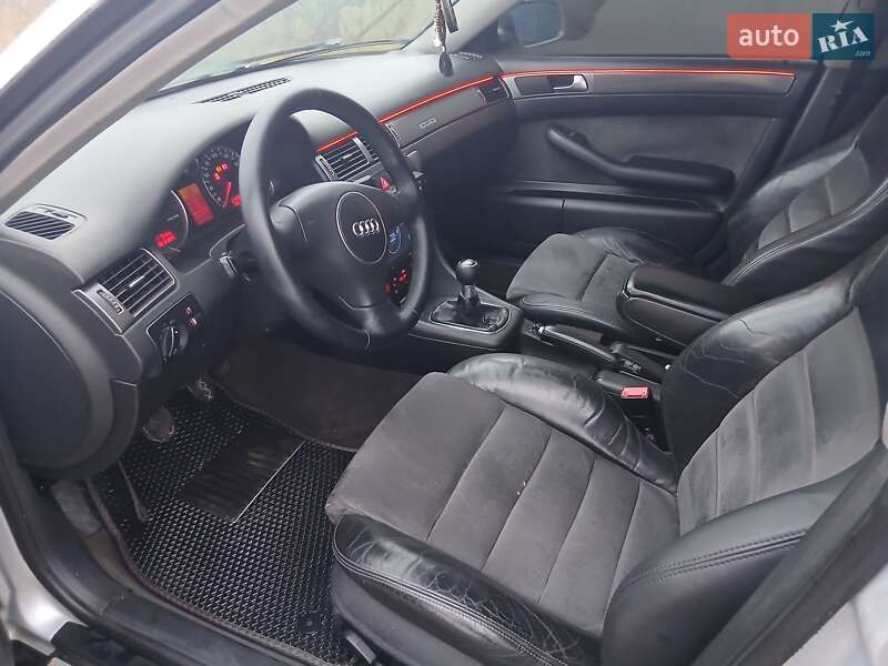 Універсал Audi A6 2002 в Хотині