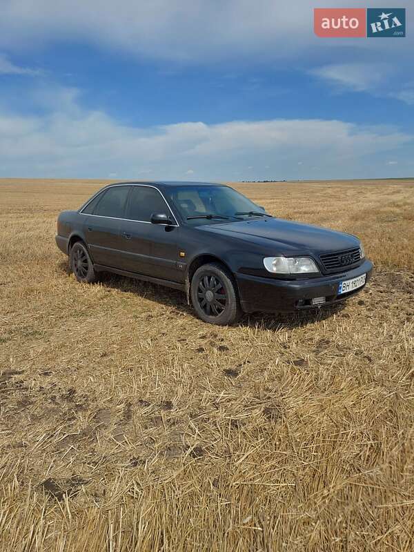 Седан Audi A6 1995 в Кременце