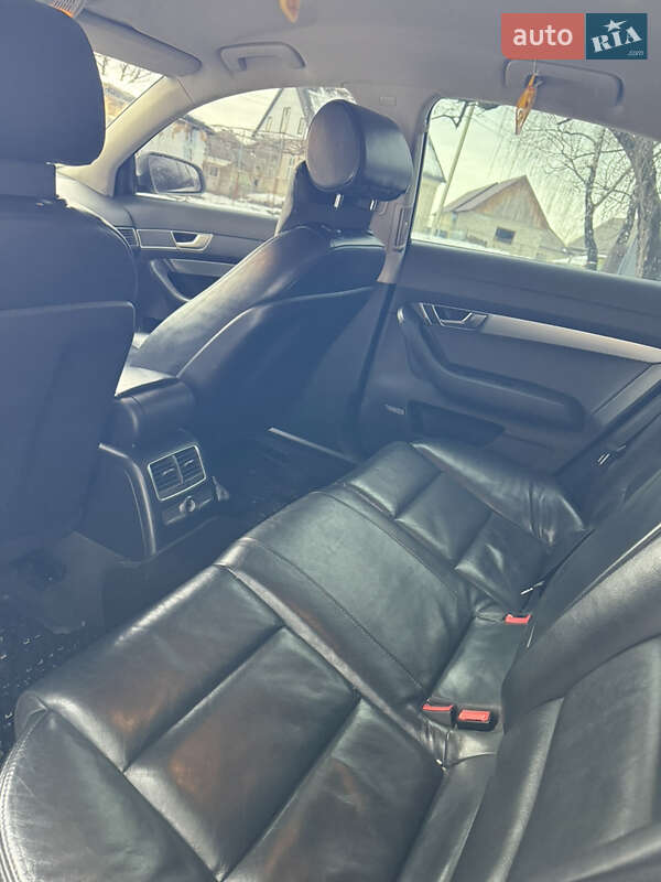 Седан Audi A6 2004 в Иршаве