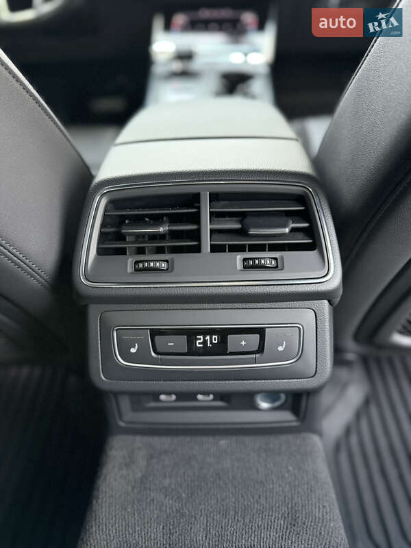 Седан Audi A6 2021 в Киеве