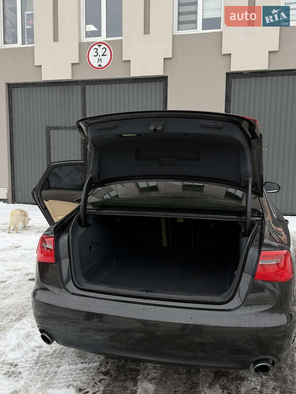 Седан Audi A6 2012 в Черновцах