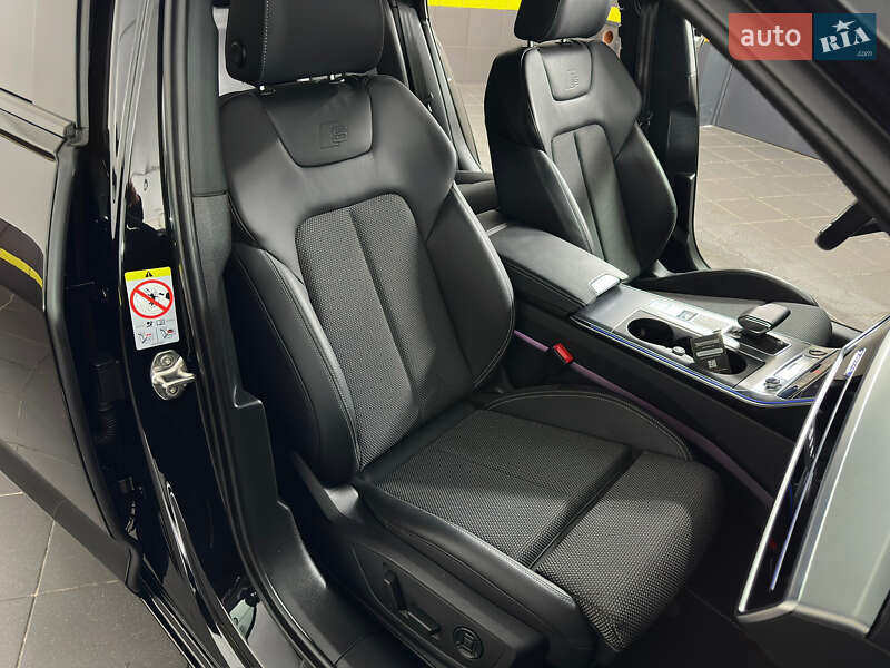 Седан Audi A6 2023 в Казатине