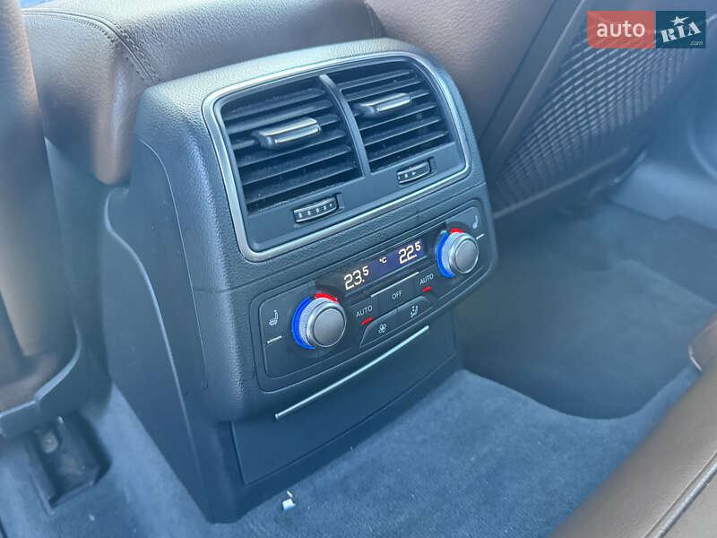 Седан Audi A6 2015 в Луцке