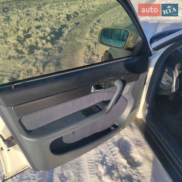 Седан Audi A6 1996 в Тернополі