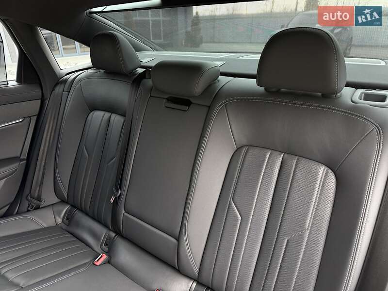 Седан Audi A6 2018 в Мукачевому